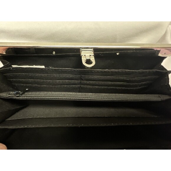 Black Crocodile pattern Leather Clutch with Compartments Preowned - Picture 4 of 9